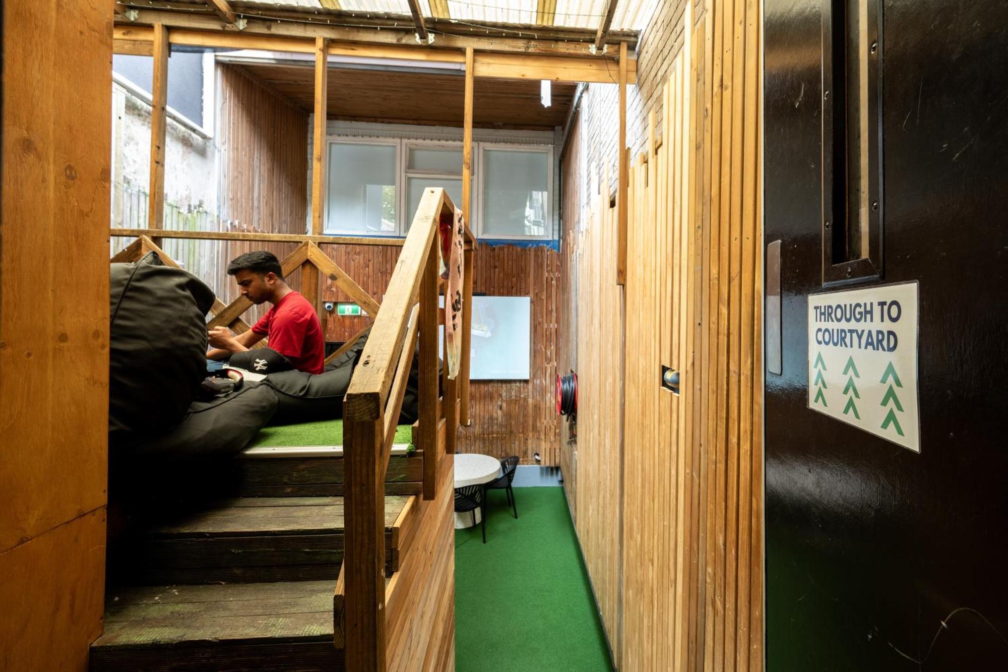 Urban Nomad Potts Point - 18 To 39 Only Hostel Сидни Екстериор снимка