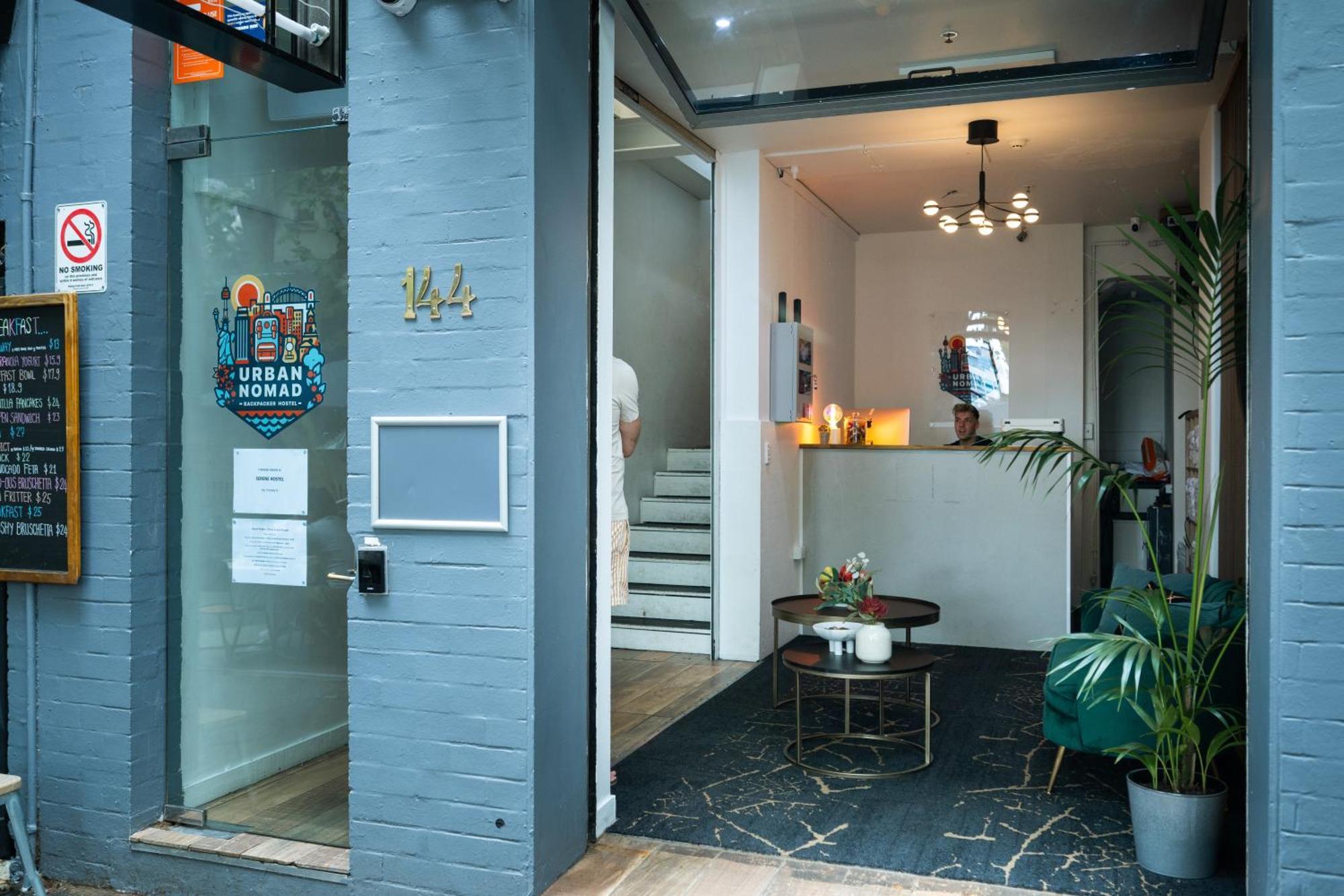 Urban Nomad Potts Point - 18 To 39 Only Hostel Сидни Екстериор снимка