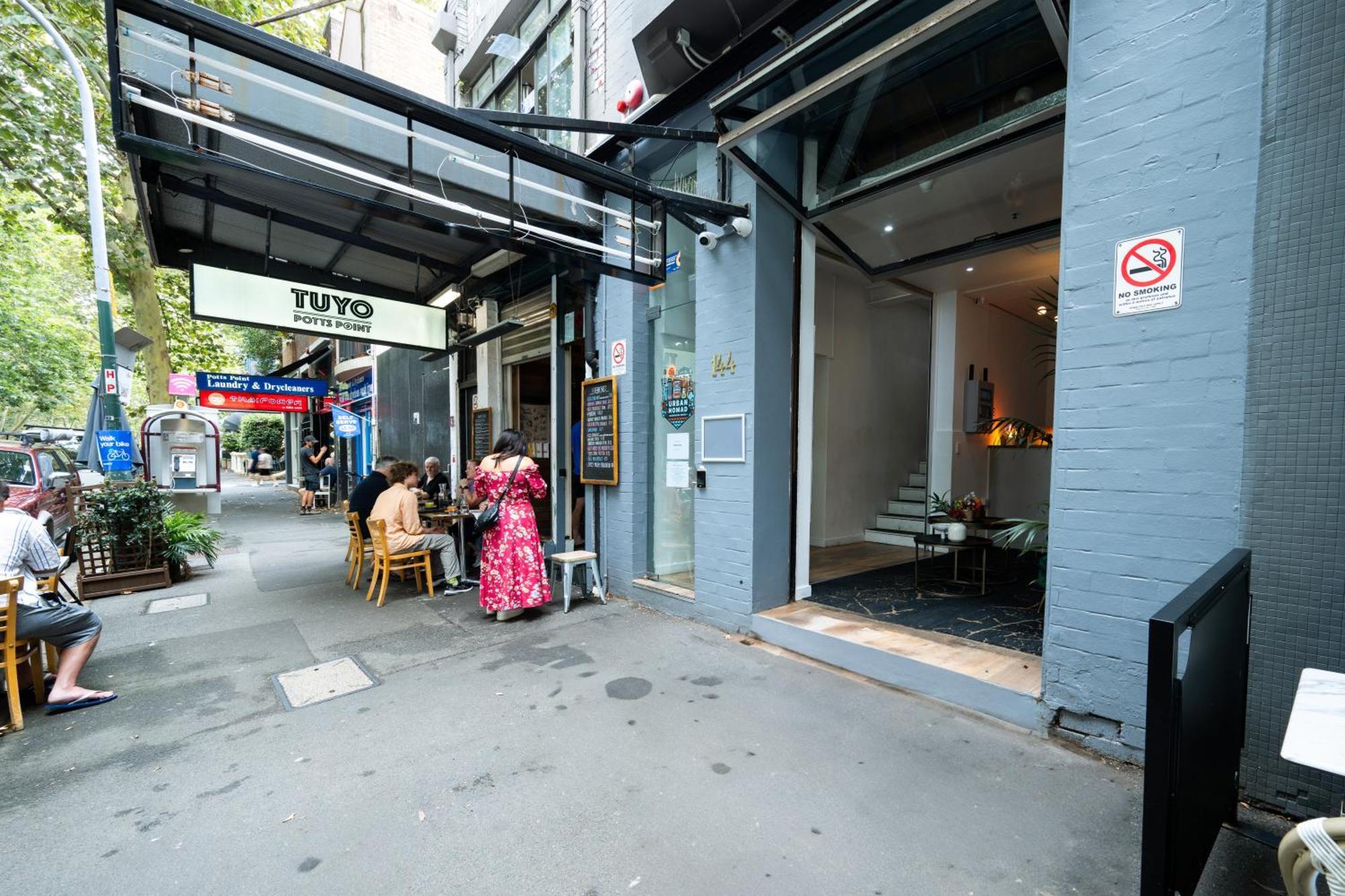 Urban Nomad Potts Point - 18 To 39 Only Hostel Сидни Екстериор снимка