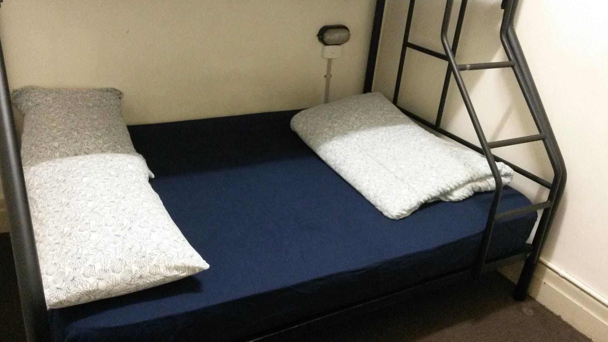 Urban Nomad Potts Point - 18 To 39 Only Hostel Сидни Екстериор снимка