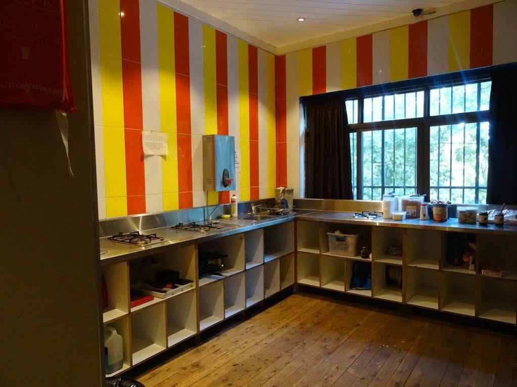 Urban Nomad Potts Point - 18 To 39 Only Hostel Сидни Екстериор снимка